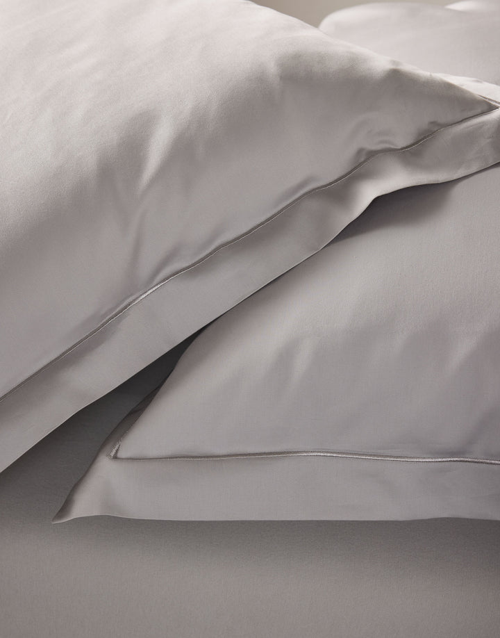 Essenza | Aziza Dekbedovertrek - 2p set 260x220+2/60x70, Cloud Grey