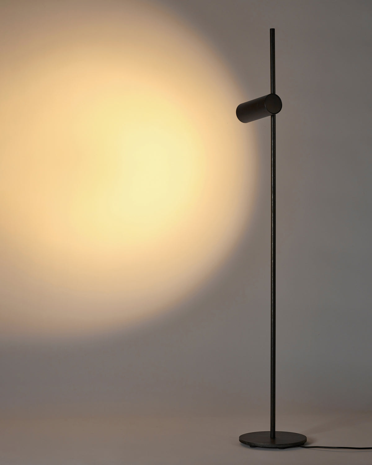 Serax - Koen Van Guijze - Staanlamp N°15 Zwart Sofisticato
