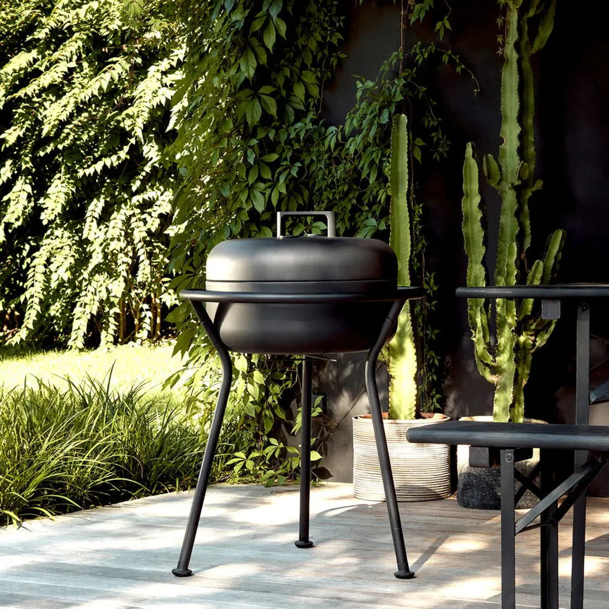 Koro barbecue Zwart