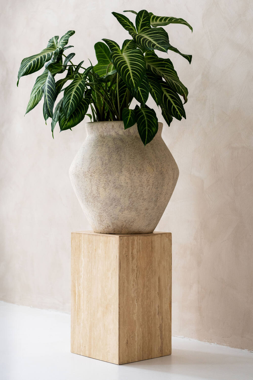 Pottery Pots - Bloempot Fleuri L, Travertine Beige