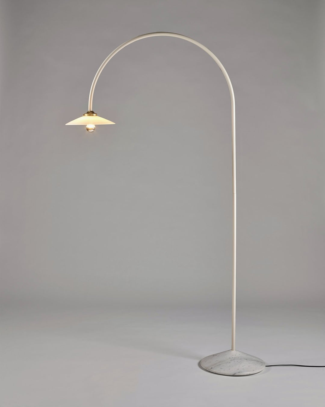Valerie Objects - Muller van Severen - Staande Lamp Marmer N°2 Ivoor