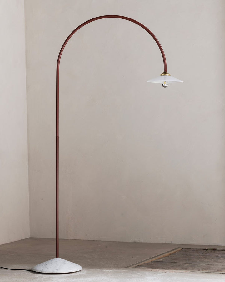 Valerie Objects - Muller van Severen - Staande Lamp Marmer N°2 Menie Rood