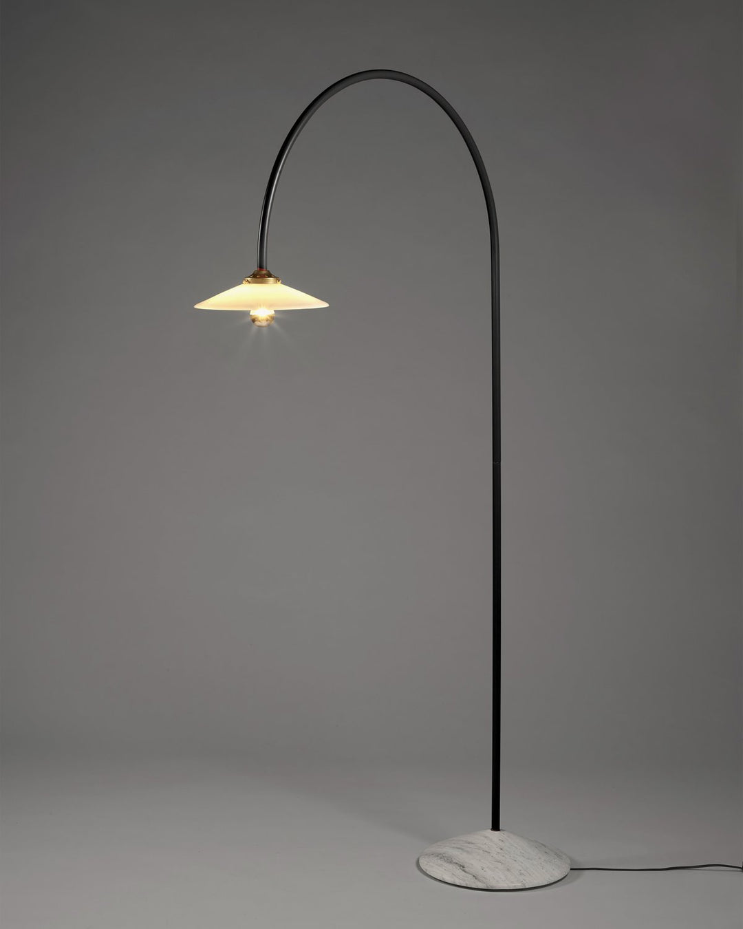 Valerie Objects - Muller van Severen - Staande Lamp Marmer N°2 Zwart