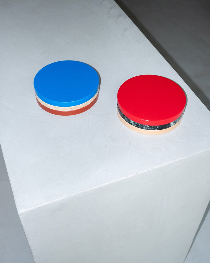 Valerie Objects - muller van severen - Dienbladen Three Circles Blauw/Roze/Bruin