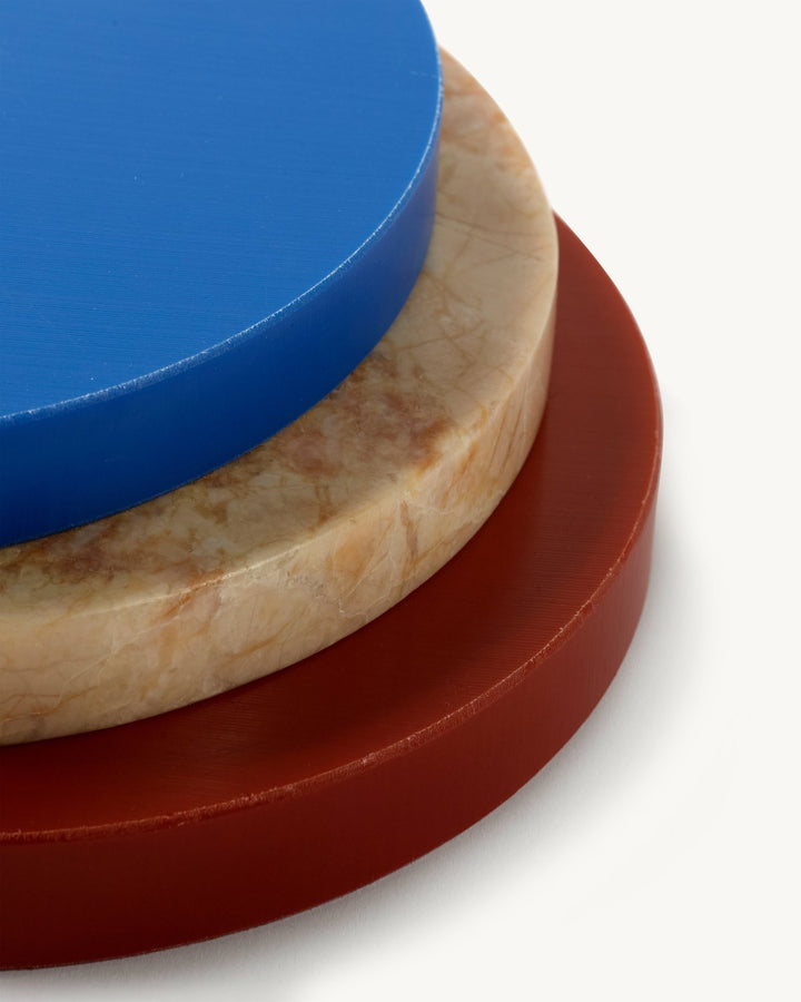 Valerie Objects - muller van severen - Dienbladen Three Circles Blauw/Roze/Bruin